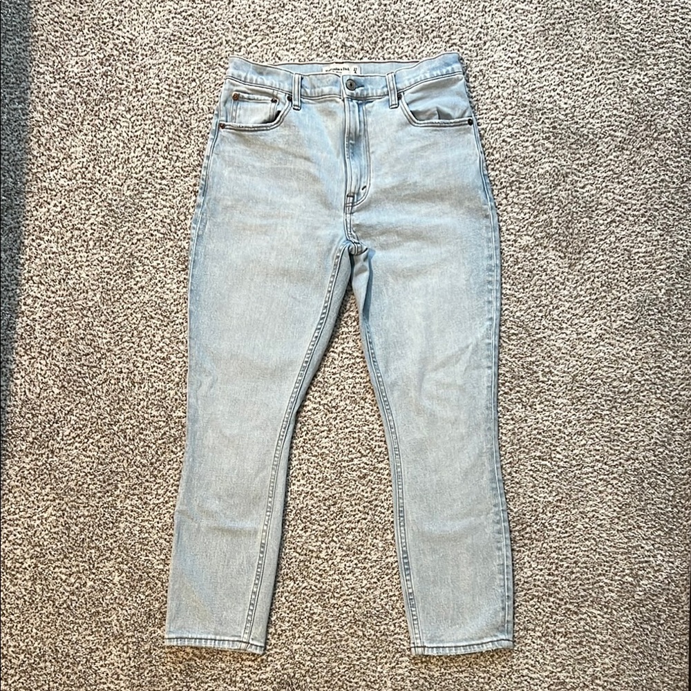 Abercrombie High Rise Skinny Light Wash size 4 short